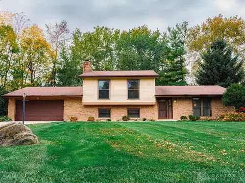 3951 Ephrata Ct, Dayton, OH 45430