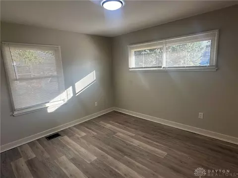 Bedroom - 2218 Tanager Rd, Springfield, OH 45505 photo 2 of 5