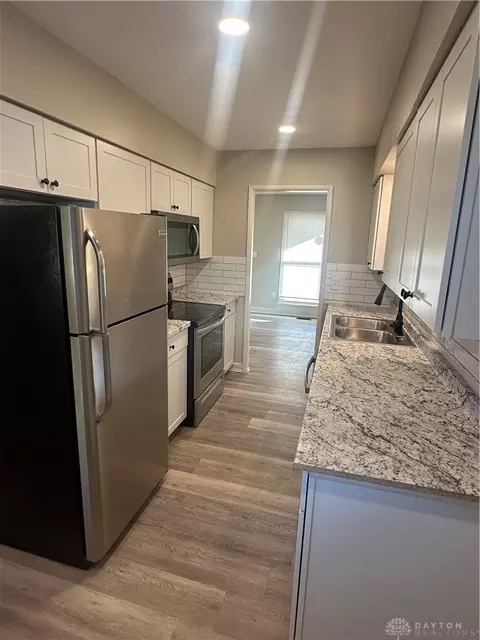 Kitchen - 2218 Tanager Rd, Springfield, OH 45505 photo 2 of 2