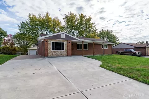 5802 Sparkhill Dr, Dayton, OH 45414