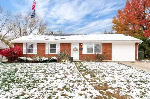 445 Beam Dr, Franklin, OH 45005