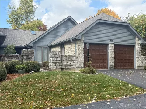 503 Cottingwood Ct, Dayton, OH 45429