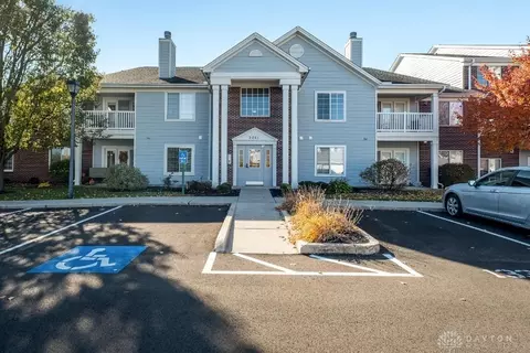 3041 Westminster Dr #101, Beavercreek, OH 45431