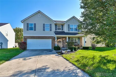 136 Worthington Dr, Germantown, OH 45327