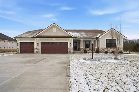25 Copperhead Trl, Springboro, OH 45066