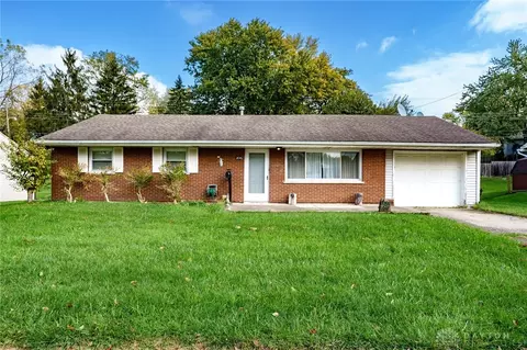 2836 Blackhawk Rd, Kettering, OH 45420