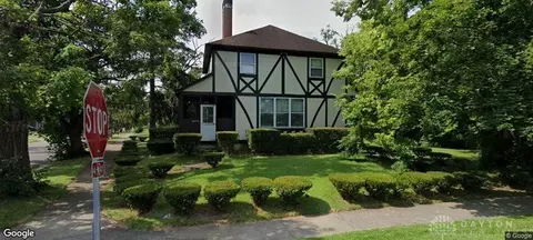 3100 Princeton Dr, Dayton, OH 45406
