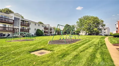 5685 Coach Dr #D, Dayton, OH 45440 photo 32