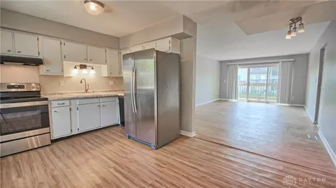 5685 Coach Dr #D, Dayton, OH 45440 photo 15