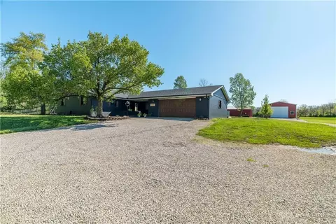 7820 Arlington Rd, Brookville, OH 45309