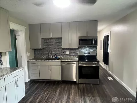 3231 Revels St, Springfield, OH 45503 photo 5