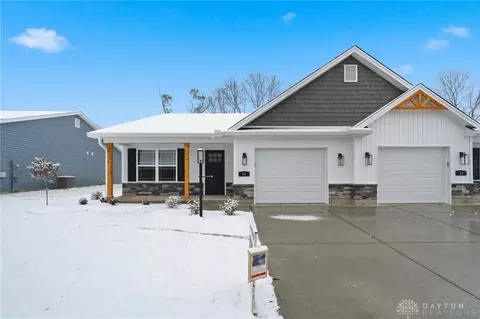 85 Timber Creek Dr, Carlisle, OH 45005