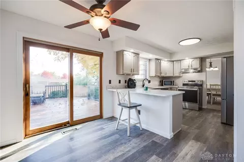 Kitchen - 20 Cinnamon Ct, Springboro, OH 45066 photo 1 of 6