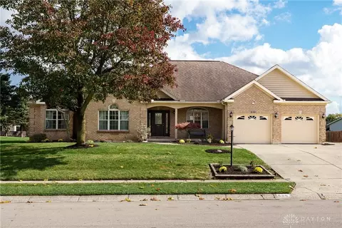 830 Glensdel Dr, Dayton, OH 45417