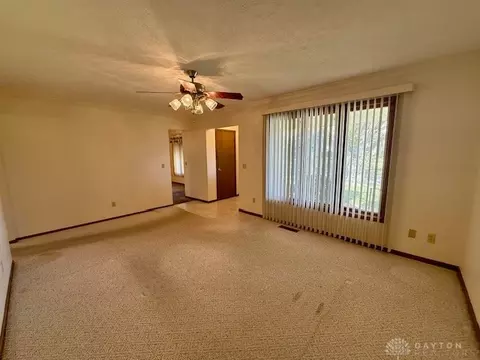 3305 Turner Dr, Springfield, OH 45504 photo 4