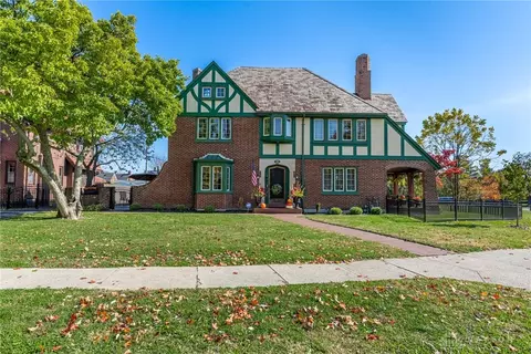 1727 Harvard Blvd, Dayton, OH 45406