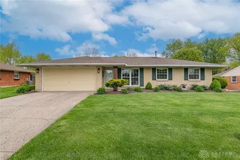 2207 Southlea Dr, Dayton, OH 45459