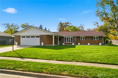 3413 Garianne Dr, Dayton, OH 45414