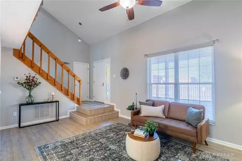 2014 Foxknoll Dr, Centerville, OH 45458 photo 7