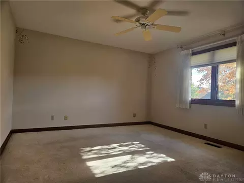 1707 Berwick Dr, Springfield, OH 45503 photo 15