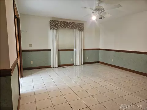 1707 Berwick Dr, Springfield, OH 45503 photo 6