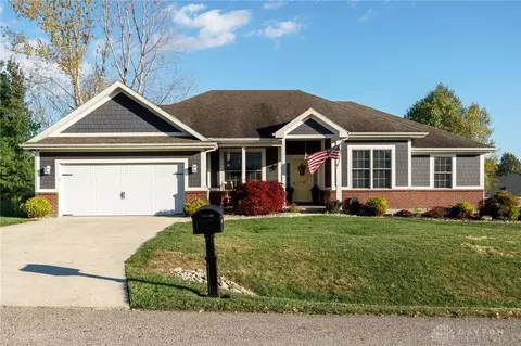 105 Shepherds Rdg, Waynesville, OH 45068