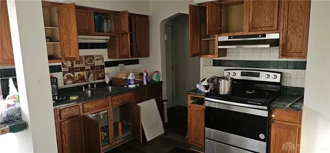 Kitchen - 1233 Everett Dr, Dayton, OH 45402 photo 1 of 1