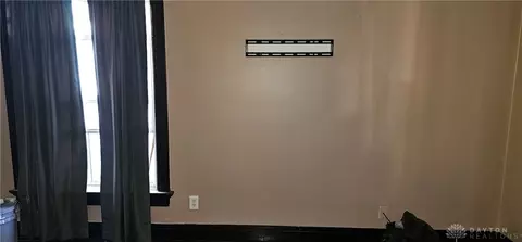 Bedroom - 1233 Everett Dr, Dayton, OH 45402 photo 4 of 5