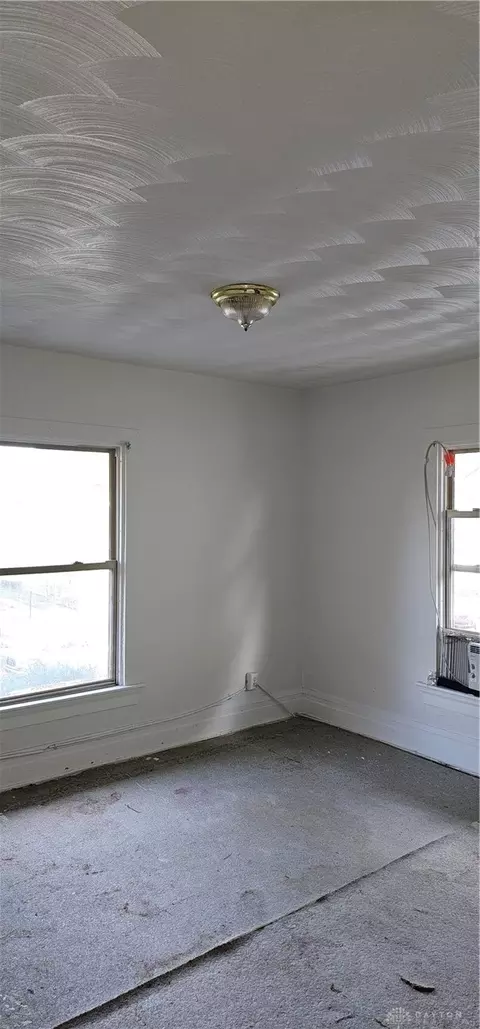 Bedroom - 1233 Everett Dr, Dayton, OH 45402 photo 3 of 5