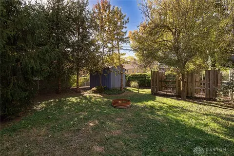 Exterior - 2525 Oakley Ave, Kettering, OH 45419 photo 6 of 6