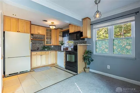 Kitchen - 2525 Oakley Ave, Kettering, OH 45419 photo 1 of 3