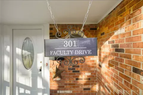 301 Faculty Dr, Fairborn, OH 45324 photo 5