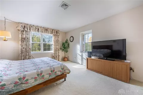 7702 Normandy Ln, Centerville, OH 45459 photo 32