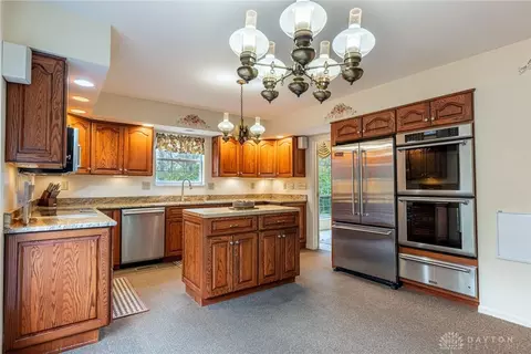 7702 Normandy Ln, Centerville, OH 45459 photo 10