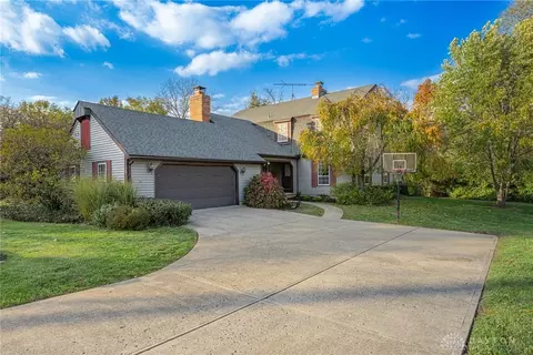 7702 Normandy Ln, Centerville, OH 45459