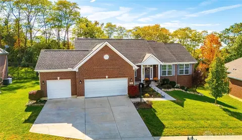 64 English Oak Ln, Springboro, OH 45066
