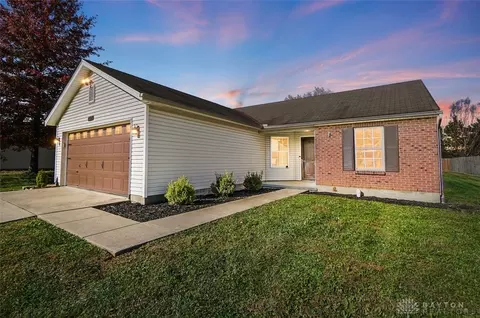 247 Deer Creek Dr, Amelia, OH 45102