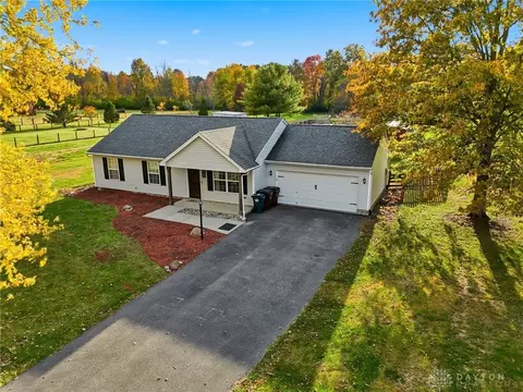 9255 Arrowcreek Dr, Oregonia, OH 45054