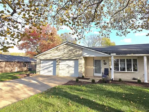 9920 Sheehan Rd, Dayton, OH 45458