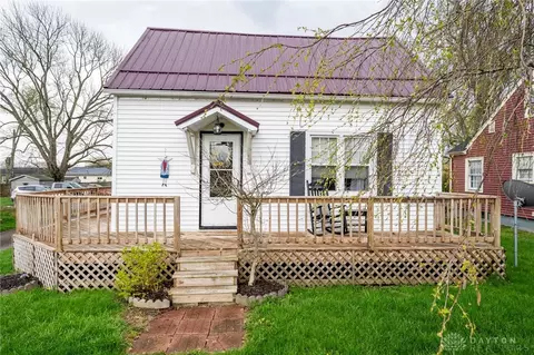 417 E Main St, Leesburg, OH 45135