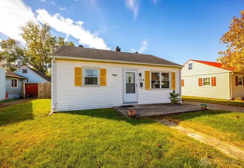 133 E Circle Dr, Dayton, OH 45449