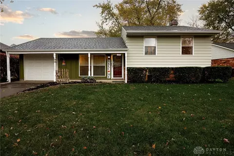 335 Tamarack Trl, Springboro, OH 45066