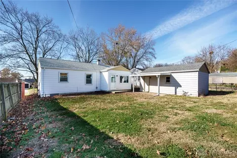 Exterior - 94 Circle Dr, Fairborn, OH 45324 photo 5 of 8
