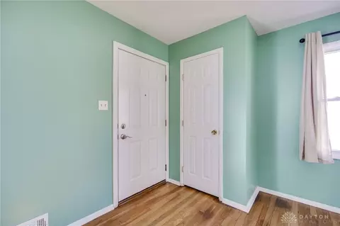 Entry Way - 94 Circle Dr, Fairborn, OH 45324 photo 1 of 2