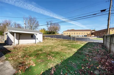 Exterior - 94 Circle Dr, Fairborn, OH 45324 photo 8 of 8