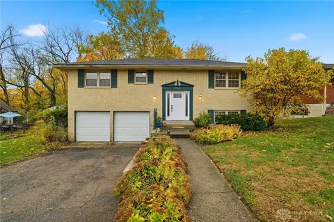 722 Peach Orchard Dr, Dayton, OH 45449