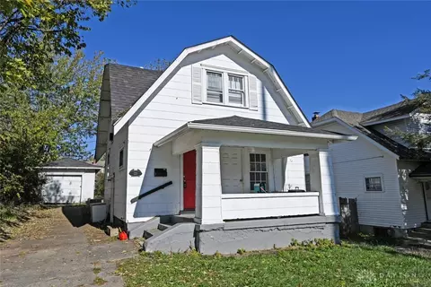 221 E Siebenthaler Ave, Dayton, OH 45405