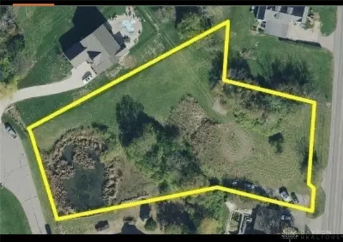 7412 Larkspur Ct, Springboro, OH 45066