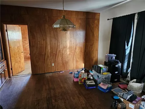 Living - 520 E Northern Ave, Springfield, OH 45503 photo 2 of 2