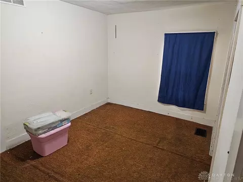 Bedroom - 520 E Northern Ave, Springfield, OH 45503 photo 3 of 7